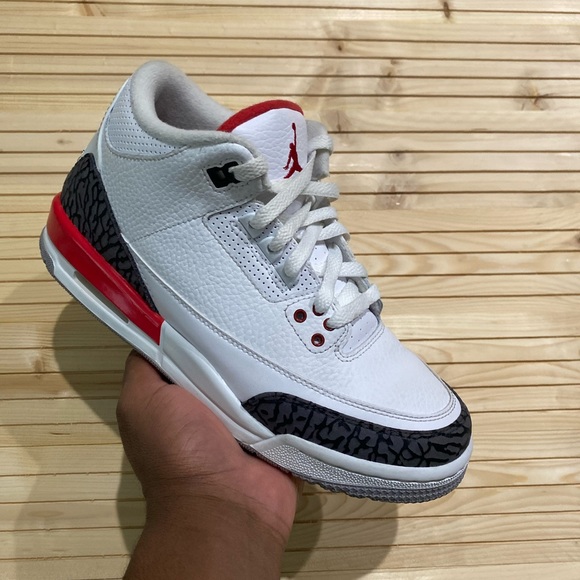 Jordan Hall of Fame Size 7y